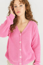 Lade das Bild in den Galerie-Viewer, Story of Mine Strickjacke aus Biobaumwolle *pink*
