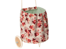 Lade das Bild in den Galerie-Viewer, Maileg Trolley Rosen
