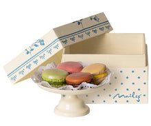 Lade das Bild in den Galerie-Viewer, Maileg Puppenhaus Macarons Set
