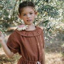 Lade das Bild in den Galerie-Viewer, Liilu - Kleid *Clara* Toffee - 10Y
