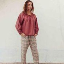 Lade das Bild in den Galerie-Viewer, LiiLU Women Bluse Nala *Light Mahogany*
