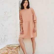 Lade das Bild in den Galerie-Viewer, Liilu - Kleid *Lilou* Toast - M
