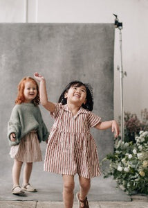 Roe & Joe Kleid N°13 *Weiss/Bordeaux Gestreift*